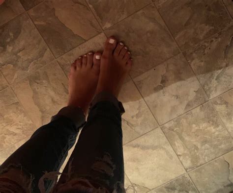 lildedjanet feet